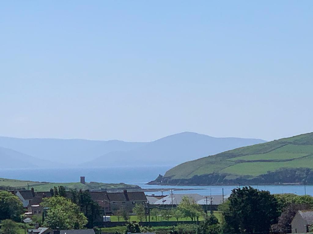 Wonderful Coastal Home In Dingle Town Kültér fotó